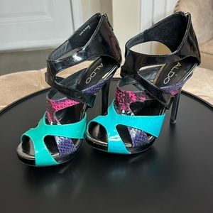 Aldo “Vanhove” Black/Turquoise High Heel